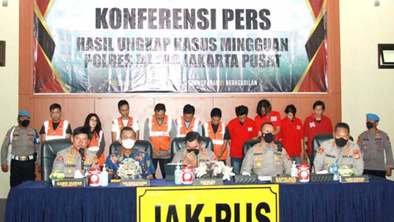 Polda Metro Jaya merilis kasus narkoba yang melibatkan Irjen Teddy Minahasa di Polres Metro Jakarta Pusat. FOTO : ist