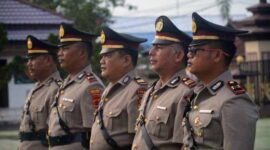 FOTO : upacara serah terima jabatan Kapolsek KPM, Kasat Sabhara dan Kasat Binmas dipimpin langsung Kapolres AKBP. ADG Sinaga, S.IK di Lapangan Apel Mapolres Tanjab Barat, Jum’at (01/02/19).