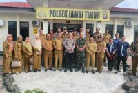 Polsek Jambi Timur Bersama Forkompincam dan Sekolah Teken MOU Sinergisitas Pembinaan Moralitas. FOTO : Viryzha