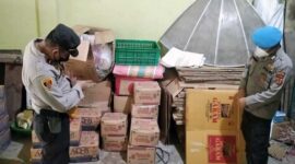 Kapolsek Sungai Gelam, IPDA Yohanes Chandra Saat Melakukan Sidak Minyak Goreng di beberapa Alfamart dan Swalayan dan toko-toko, Rabu (23/2/22).