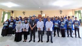 Kepala BKPSDM Tanjab Barat Saldi, SH bersama 63 PPPK Penuh Waktu Tahap II yang Menerima SK Pengangkatan. FOTO : HMS