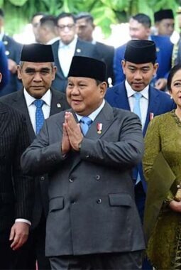Prabowo Dorong Bahasa Asing Dimulai Sejak Kelas 1 SD, Sebut Inggris hingga Rusia