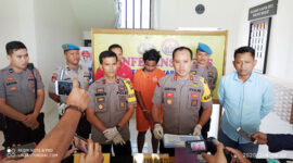 FOTO : Kapolres Tanjab Barat AKBP Guntur Saputro, SIK, MH saat Memimpin Press Release Pengungkapan Kasus Tindak Pidana Narkoba di Mapolres Tanjab Barat, Selasa (04/02/20)