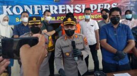 Kapolres Batanghari, AKBP M. Hasan, SIK, MH saat Menyampaikan pres rilis pengungkapan kasus tersebut di Mapolres Batanghari, Kamis (17/2/22). FOTO : Ist