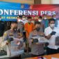 Kapolres AKBP M. Hasan, SIK, MH didampingi Waka Polres Batanghari Kompol Handres, SH, SIK Saat Mengelar Pres Rilis di Mapolres Batanghari, Kamis (12/5/22). FOTO : Noval.