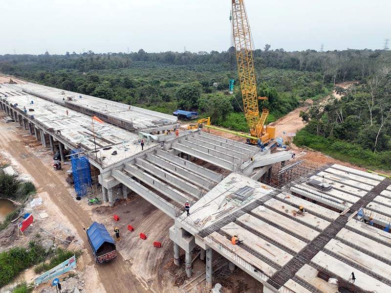 Penampakan Progres Jalan Tol Betung-Tempino Jambi Seksi 4 Capai 68 persen. FOTO : HK