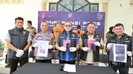 Dirreskrimsus Polda Jambi, Kombes Pol Bambang Yugo Pamungkas Saat Pres Rilis. FOTO : FIRYZHA