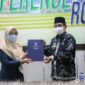 Penandatanganan Nota Kesepakatan oleh Bupati Tanjab Barat H. Awar Sadat dan pihak BPJS di Ruang Pertemuan Bupati, Kamis (16/12/21). FOTO : Prokopim
