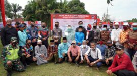 FOTO : Pencanangan Kampung Tangguh Anti Narkoba di kampung Pulau Kayu Aro Kecamatan Sekernan, Kabupaten Muaro Jambi oleh Kapolda Jambi, Irjen Pol Firman Santyabudi, Sabtu (01/08/20).