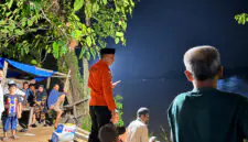 Tim SAR Gabungan terus bersiaga dan melakukan pemantauan di sekitar lokasi kejadian guna menyusun rencana operasi penyusuran sungai. (Foto: Dok. Basarnas Jambi)