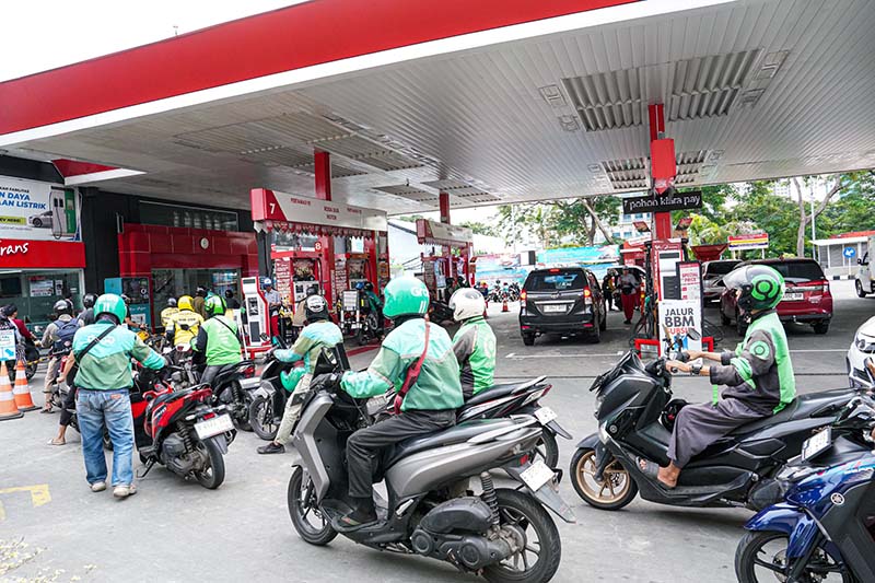 Pengemudi Ojek Online Pilih Tetap Setia pada BBM Pertamina, Efisien dan Tangguh di Jalan. FOTO : WKI