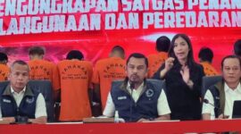 Direktur Tindak Pidana Narkoba Bareskrim Brigjen Mukti Juharsa saat konferensi pers di Mabes Polri, Jakarta, Rabu (18/10/2023).(KOMPAS.com/Rahel)