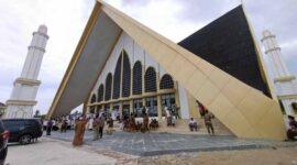 FOTO : Pelaksanaan Salat Jumat Perdana di Masjid Syaikh Utsman Tungkal, Jumat 5 Mei 2021 bersamaan 23 Jumadil Akhir 1442 H./Kominfo