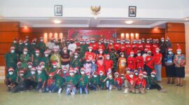 Kegiatan Persit Koorcab Rem 172 Berbagi Kasih Natal Bersama Panti Asuhan, Selasa (28/12/21).
