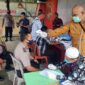 FOTO : Pelaksanaan Rapid Test Terhadap Personil Polsek Betara oleh Polres Tanjab Barat bekerjasama dengan Dinas Kesehataan Bidang Penanganan Covid 19, Kamis (06/08/20).
