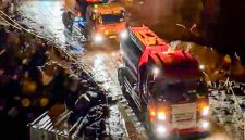 Salurkan BBM ke Bener Meriah Lewat Jalur Darat, 7 Mobil Tangki Tempuh Perjalanan Hingga 7 Jam. FOTO : WKI