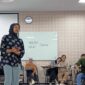 Salah Satu Mahasiswa Jurusan Ilmu Komunikasi Universitas Muhammadiyah Malang  Latih Keterampilan Public Speaking Jadi Podcaster . FOTO : Ist