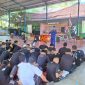 Personil Polairud Polda Jambi Berikan Materi Latihan Pertolongan Korban Bencana di Perairan di SMAN 5 Kota Jambi. FOTO : HMS
