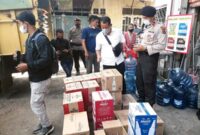 Razia Gabungan Polresta Jambi Bersama Pemkot Jambi Amankan 8.471  Ribu Botol Miras Berbagai Jenis. FOTO : BIN