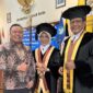 Prof. Ali Agus (kanan) mendampingi istrinya, Prof. Chusnul Hanim (tengah) pada acara pengukuhan guru besar di UGM, Yogyakarta. FOTO : Ist