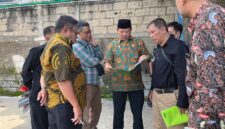 Proses konstatering di lokasi sengketa pabrik di Tangerang, disaksikan oleh aparat kepolisian, Koramil, serta perwakilan kecamatan dan kelurahan 4. FOTO : IST