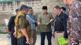 Proses konstatering di lokasi sengketa pabrik di Tangerang, disaksikan oleh aparat kepolisian, Koramil, serta perwakilan kecamatan dan kelurahan 4. FOTO : IST