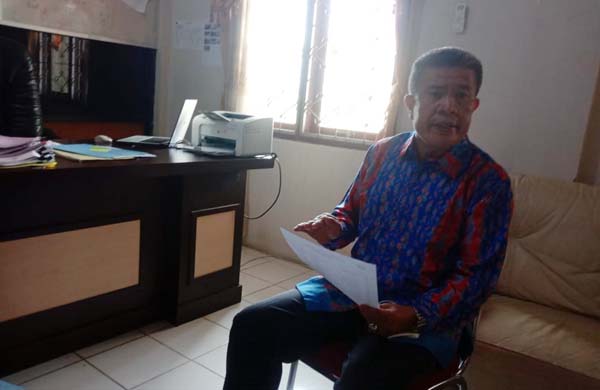 Kepala Badan Pengelola Keuangan dan Aset Daerah( BPKAD) Tanjung Jabung Barat, Raji'un Sitohang. FOTO : HB