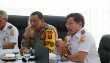 Dirlantas Polda Jambi Kombes Pol Dhafi saat Rapat Koordinasi bersama Stakeholder terkait Kelancaran Arus dan Perbaikan Sarpras Jalan Sekaligus Operasi Keselamatan Siginjai 2025. FOTO : VIRYZHA