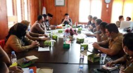 Sekda Tanjab Barat H Agus Sanusi memimpin Rapat Kordinasi terkait rencana Pelaksanaan Festival Arakan Sahur, Selasa (29/3/22). FOTO : Istimewa