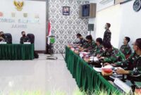 Bimbingan Teknis (Bimtek) dalam rangka penilaian Zona Integritas menuju Wilayah Bebas Korupsi dan Wilayah Birokrasi Bersih Melayani (WBK/WBBM) di raung rapat Makorem 042/Gapu, Rabu (21/07/21). FOTO : KOREM042GAPU