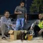 Razia Miras, Polsek Jelutung Langsung Musnahan 2 Jerigen Tuak. FOTO : Ist