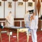 H. Romi Hariyanto, SE dan H. Romi Hariyanto, SE dilantik oleh Pj Gubernur Jambi Dr. Hari Nur Cahaya Murni di Auditorium Rumah Dinas Gubernur Jambi, Senin (26/04/21). FOTO : Istimewa