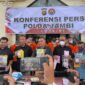 Direktur Resnarkoba Polda Jambi, Kombes Pol Thomas Panji Susbandharu Saat Memimpin Pres Rilis di Mapolda Jambi, Jumat (16/9/22). FOTO : Dhea.