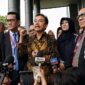 Pihak kejaksaan resmi memberikan penangguhan penahanan bagi Roy Suryo dan dr. Tifa dalam perkara polemik ijazah Joko Widodo setelah pihak keluarga bertindak sebagai penjamin, Senin (22/6/2026). (Foto: CNN Indonesia0