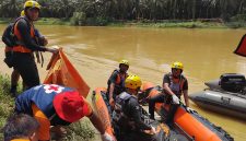 Dilarang Mengambil dan/atau Menayangkan Ulang Sebagian Atau Keseluruhan Artikel di atas untuk Konten Akun Media Sosial Komersil Tanpa Seizin Redaksi.. FOTO : SAR JAMBI