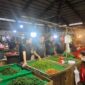 Satgas Pangan Polda Jambi Lakukan Pemantauan Harga Cabe hingga Telur Ayam di Pasar Tradisional Angso Duo, Sabtu (22/3/2025). FOTO : Viryzha