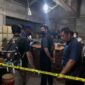 Polres Tanjabbar Police Line 2 Gudang Penyimpanan BBM Diduga Ilegal di Tugkal Ilir. [FOTO : HMS RESTJB]