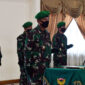 FOTO : Serah Terima Jabatan Komandan Korem 042 Garuda Putih Jambi dari Kolonel Arh Elphis Rudy, M.Sc, SS kepada Kolonel Kav M. Zulkifki, S.IP, MM di Gedung Sudirman Kodam II/Sriwijaya, Palembang, Kamis (23/04/20).