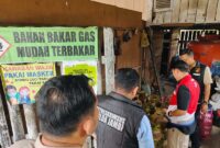 Tim Gabungan Subdit I Indagsi Ditreskrimsus Polda Jambi Sidak Sejumlah Pangkalan Gas Elpiji. FOTO : VIRYZHA