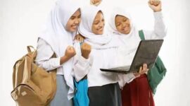Pelajar SD, SMP dan SMA dari sebelah Kanan. FOTO : Ist/Net