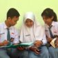 Ilustrasi Pelajar SMA Tengah Membeca Buku. FOTO : Ist/Kompas.com