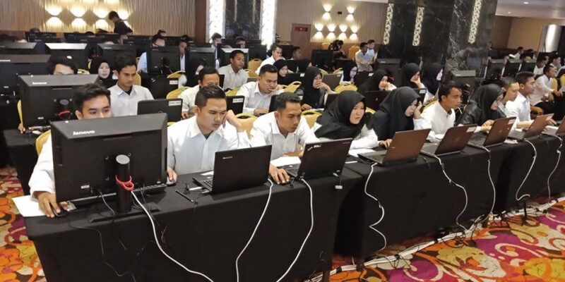 FOTO : Pelaksanaan Ujian SKD CPNS Tanjung Jabung Barat hari Pertama di Lt. 5 BW Luxury Hotel Jambi pada hari pertama, Rabu, (19/02/20)