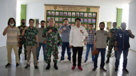 FOTO : Kasrem 042 Gapu, Kolonel Kav Rayen Obersyl saat mewakili Danrem Brigjen TNI M. Zulkifli menerima silaturrahmi dan audiensi pengurus Serikat Media Siber Indonesia (SMSI) Provinsi Jambi di Makorem 042 Gapu, Rabu, (22/07/20).