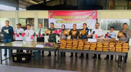 Acara Rilis Satresnarkoba Polresta Jambi Musnahkan Ratusan Kilogram Ganja, Puluhan Ribu Ekstasi dan 7,8 Kg Sabu. FOTO : VIRYZHA