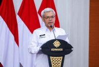 Sekretaris Jenderal Kementerian Ketenagakerjaan (Kemnaker) Cris Kuntadi memberikan arahan saat membuka Webinar bertema "AI untuk Analisis Kebutuhan Tenaga Kerja & Perencanaan Pelatihan" di Jakarta, Jumat (17/7/2026). (FOTO : Dok. Biro Humas Kemnaker)