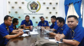 Pengurus Siwo PWI Provinsi Jambi Saat Rapat Persiapan Porwanas di Aula Kantor PWI Provinsi Jambi, Selasa (20/9/22). FOTO : Png Siwo.