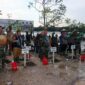 Pangdam II/SWJ Maijen TNI Hilman Hadi, SIP,MBA M. HAN bersama Gubernur Jambi Al Haris, kompak tanam bibit Mangrove Nasional Secara Serentak Tahun 2023 di Desa Lambur Luar Kec. Sabak Timur Kab. Tanjab Timur, Senin (15/5/23). FOTO : Humas RTT