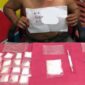 Pelaku AR yang dihadiahi Timah Panas Beserta Barang Bukti yang diamankan Petugas BNNP Jambi. FOTO : BNNP Jambi
