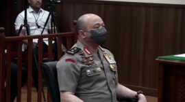 Irjen Teddy Minahasa Ketika Ikiti Sidang Komisi Kode Etik Polri (KKEP) atas Kasus Peredaran Narkoba pada Selasa (30/5). (FOTO : Arsip Humas Polri)
