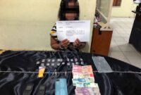 Perempuan berinisial (J) alias AYUK (37) tahun Saat Ditahan di Sat Narkoba Mapolres Merangin. FOTO : HMs